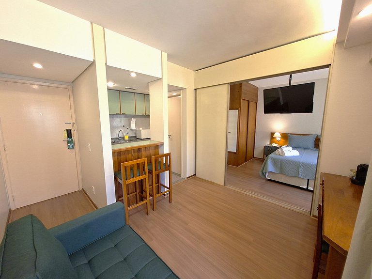 Vintage Ibirapuera | Flat Retrô em Moema