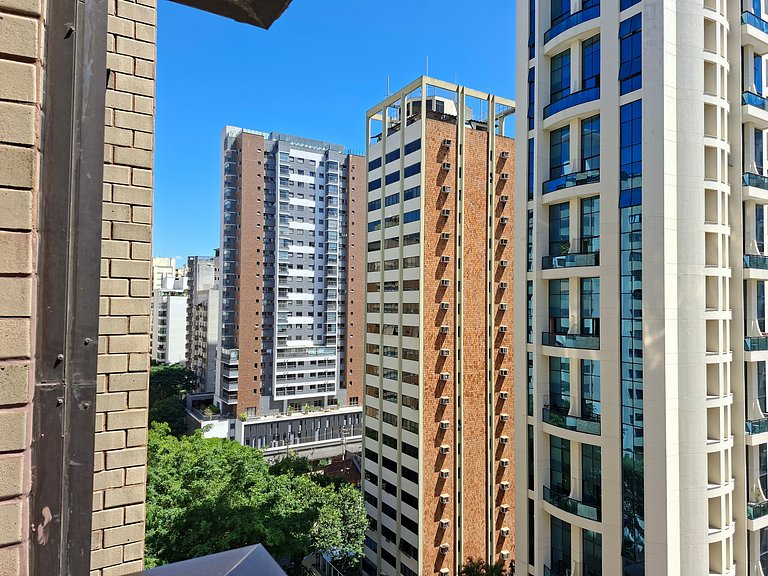 Vintage Ibirapuera | Flat Retrô em Moema